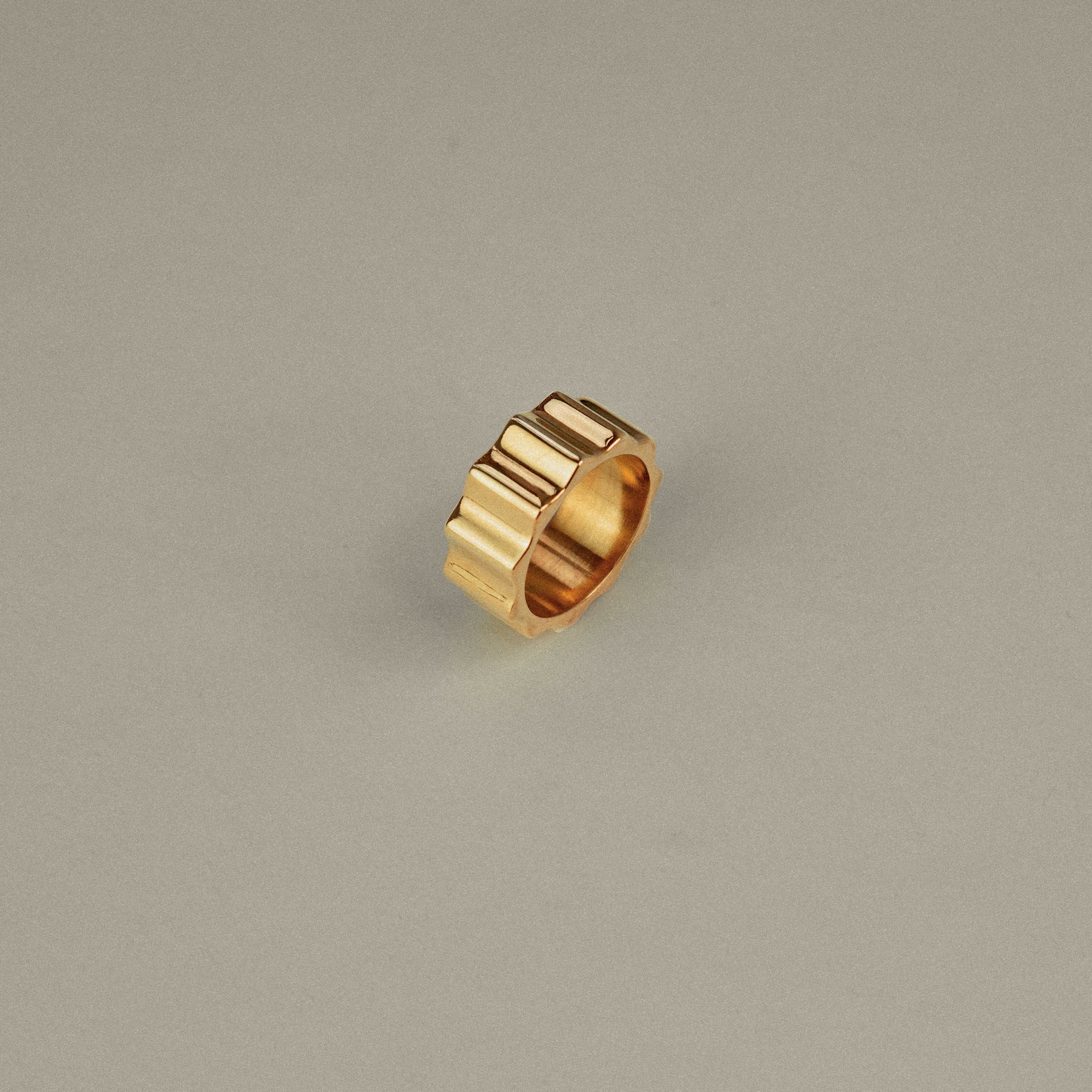 Ring Iris