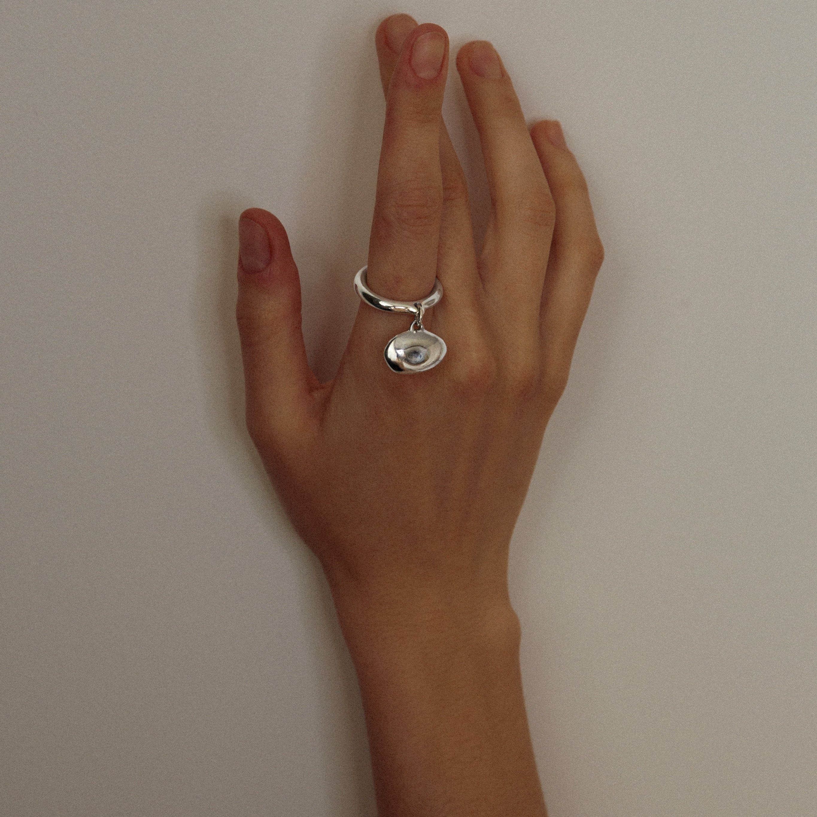 Ring Pebble