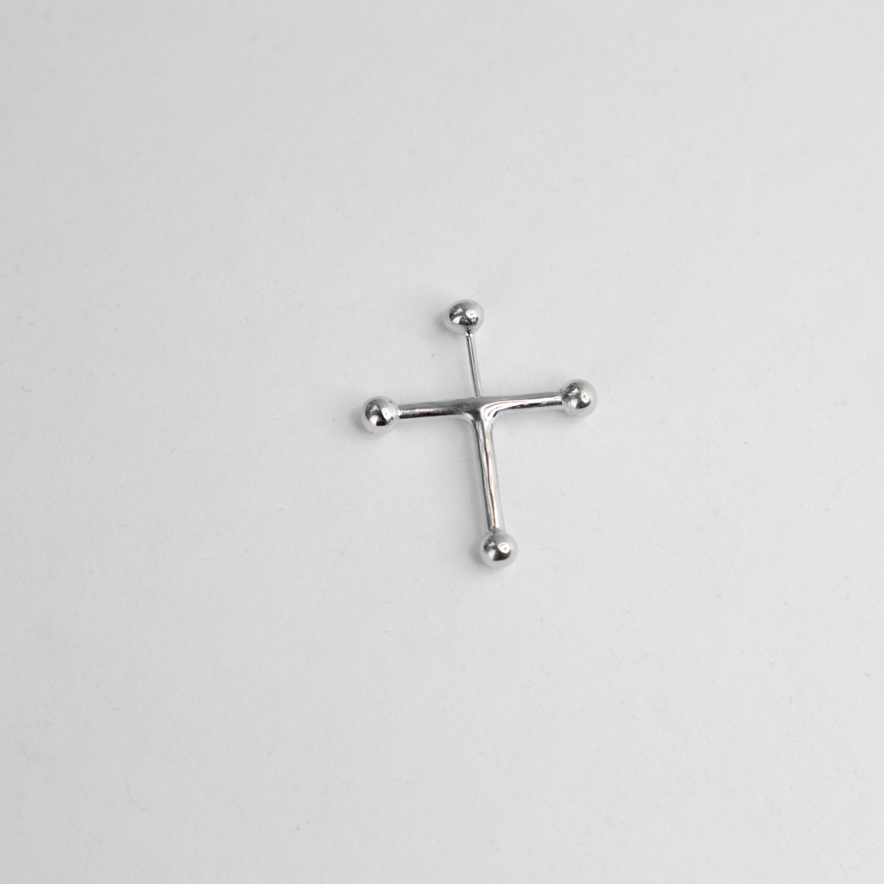 Mono-earring Transversal